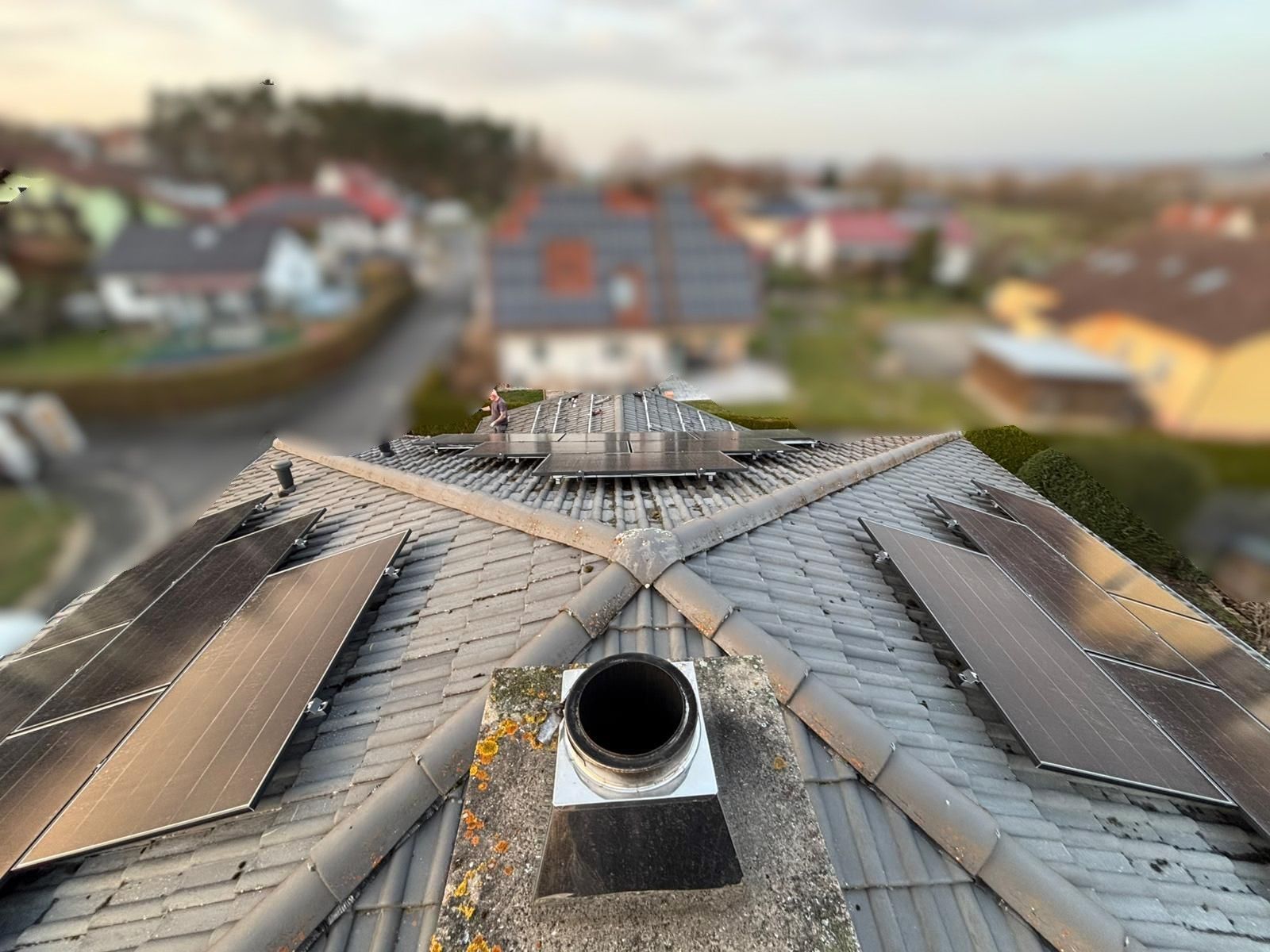 Photovoltaikanlage mit 18,5 kWp und 20 kWh Batteriespeicher