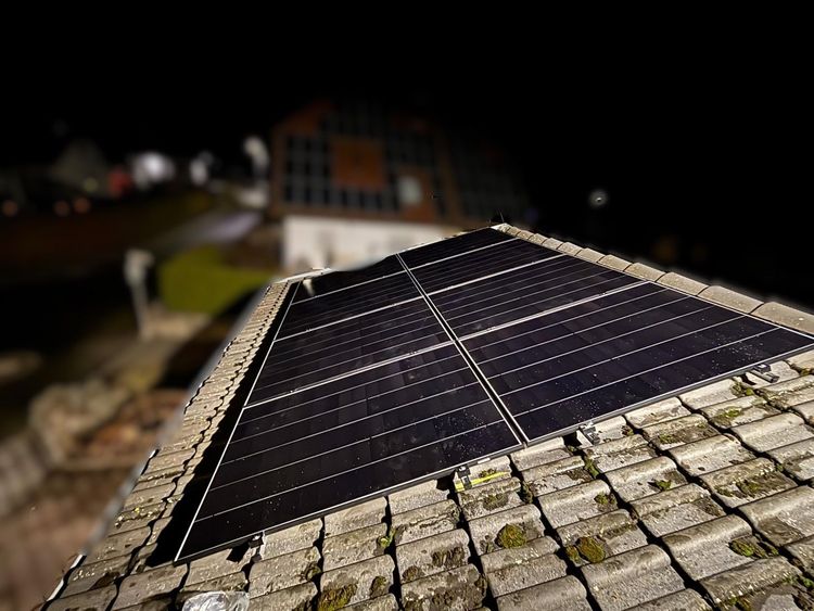 Photovoltaikanlage mit 18,5 kWp und 20 kWh Batteriespeicher