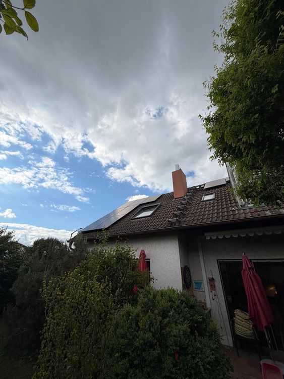 Photovoltaikanlage mit 11,5 kWp und 10 kWh Batteriespeicher