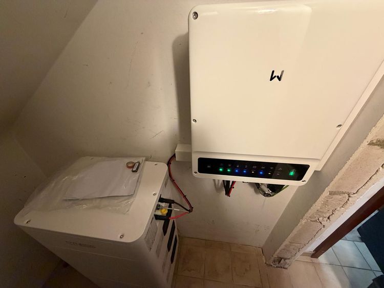Photovoltaikanlage mit 11,5 kWp und 10 kWh Batteriespeicher