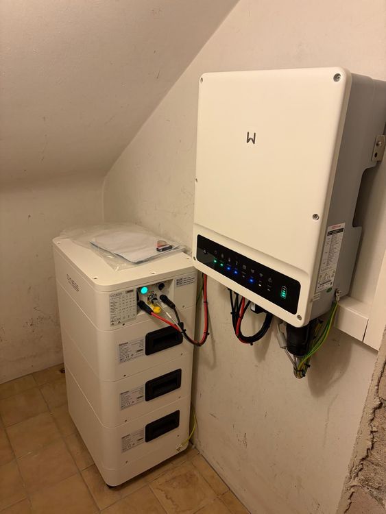 Photovoltaikanlage mit 11,5 kWp und 10 kWh Batteriespeicher