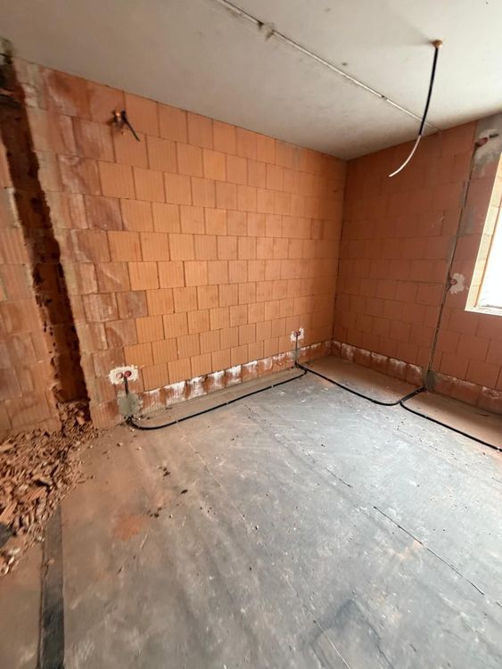 Elektroinstallation eines modernen Dreifamilienhauses