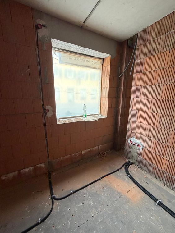 Elektroinstallation eines modernen Dreifamilienhauses